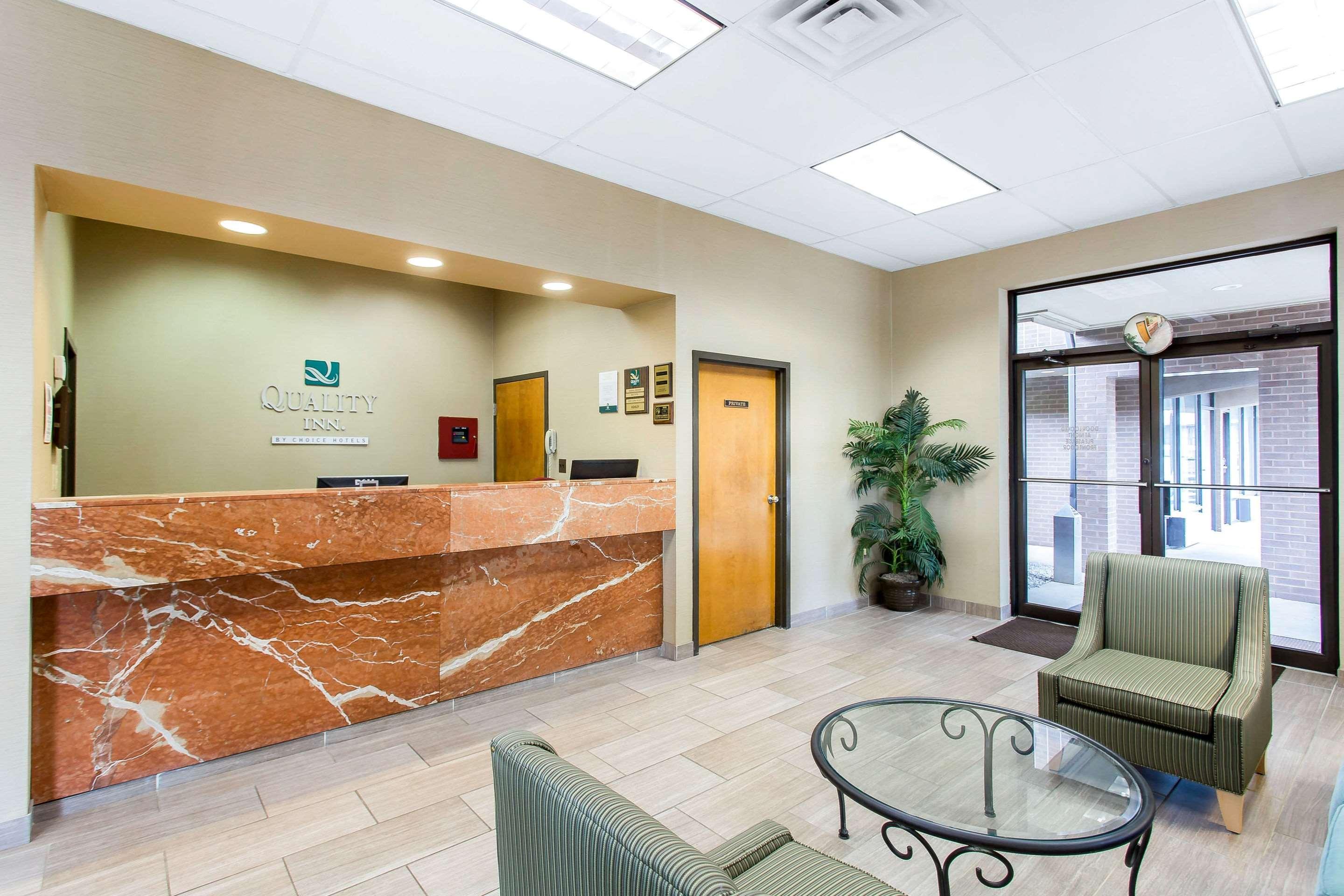 Quality Inn Mount Airy Mayberry Exterior photo